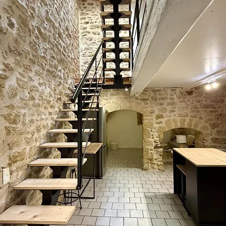 Maison De Caractere Dans Le Centre Du Village *